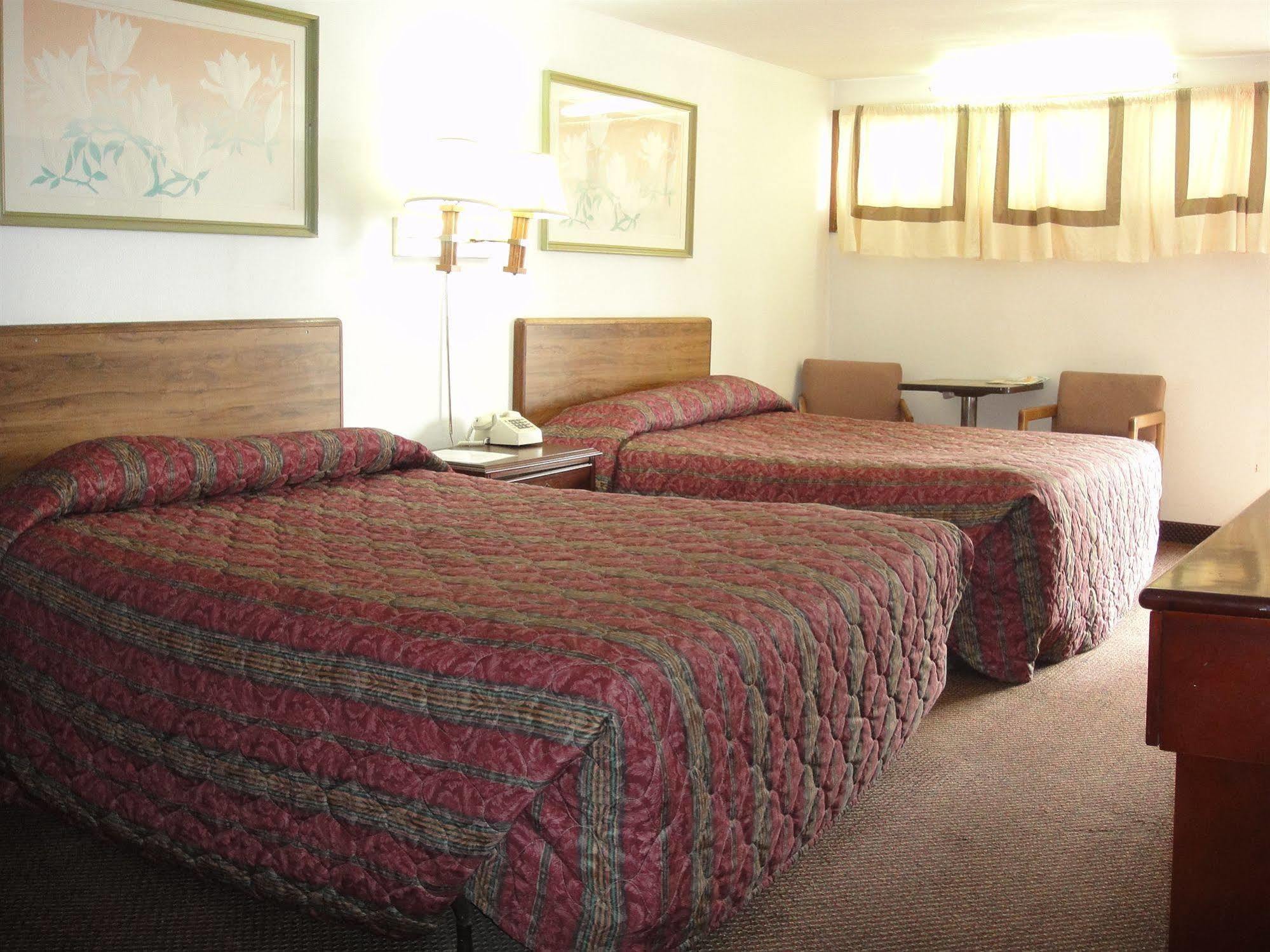 Trails West Motel South Hutchinson Dış mekan fotoğraf